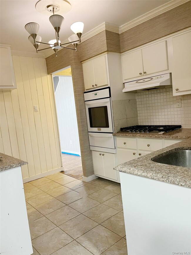 Building Photo - 258 Steamboat Rd