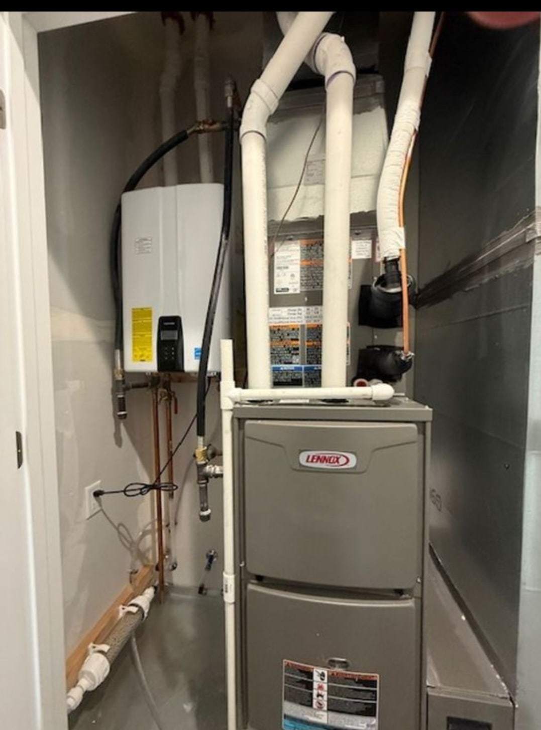 Building Photo - 1920 Howling Moon Way