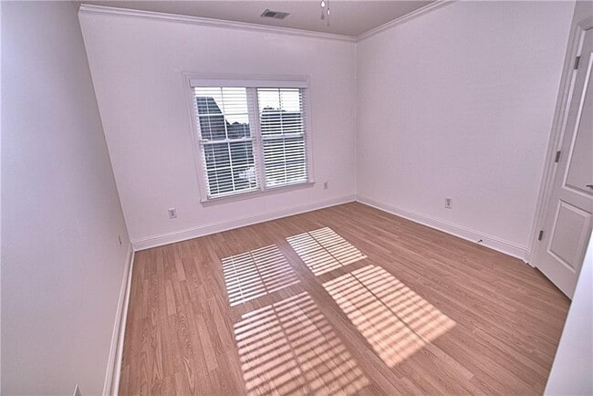 Building Photo - 56 Creekside Park Dr