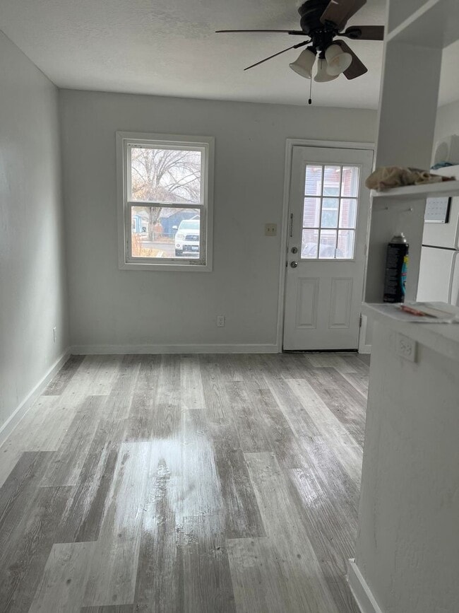 Building Photo - Nice studio for rent in tree streets!