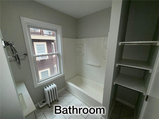 Building Photo - 38 Rebekah St