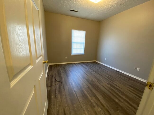 Building Photo - 2452 Southtown Blvd