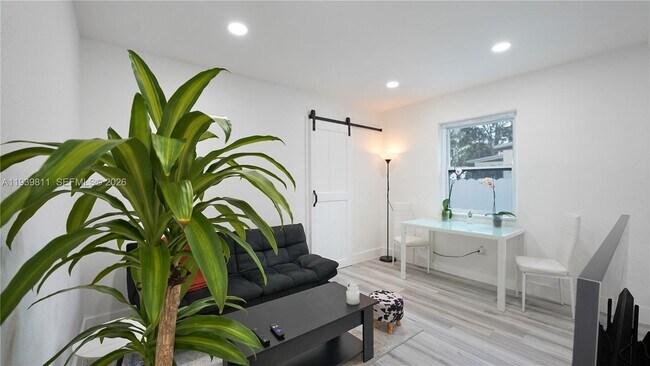 Building Photo - 1441 NE 154th Terrace