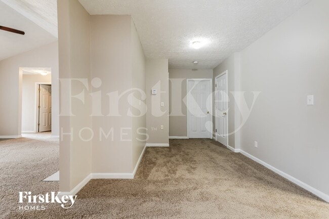 Building Photo - 213 Whistleville Ct