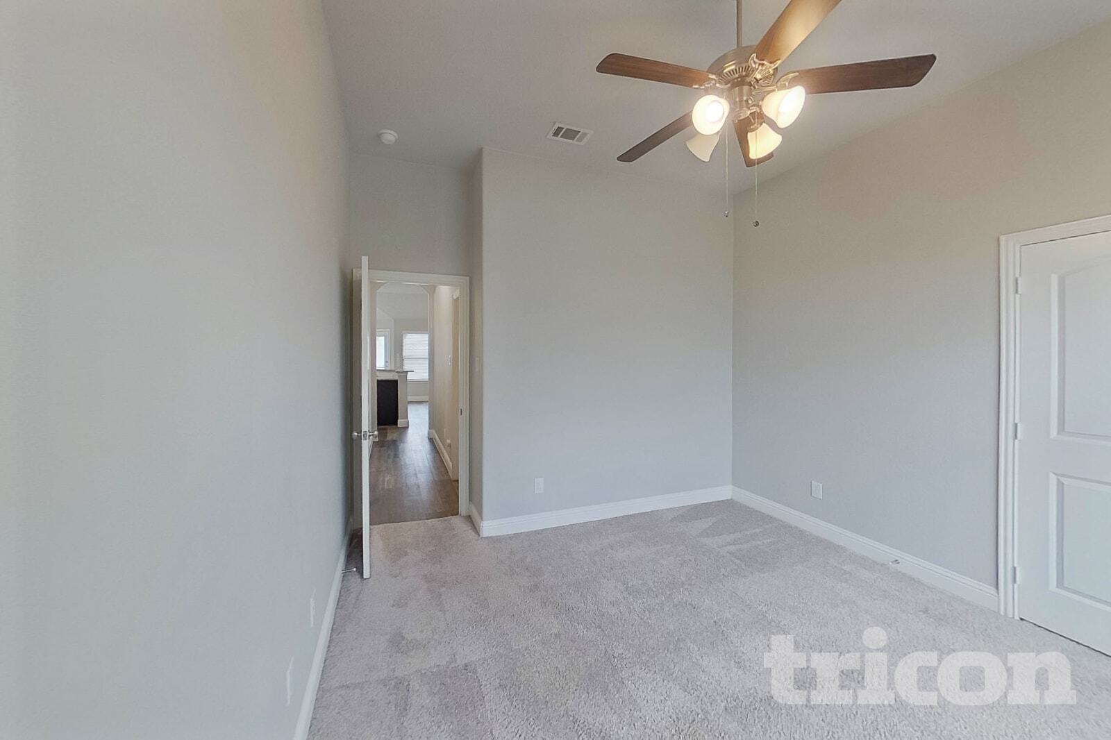 Building Photo - 536 Longhorn Ln