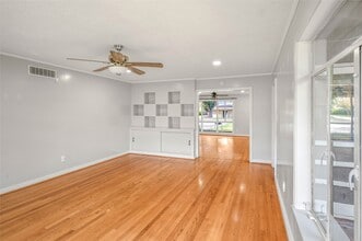 Building Photo - 3107 Prescott St