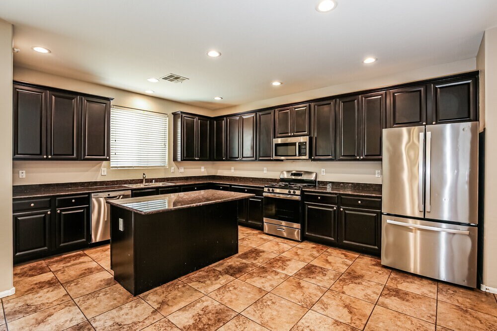 Building Photo - 6406 Kellyville Dr