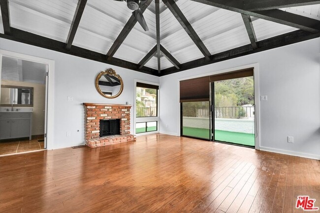 Building Photo - 1713 Queens Ct