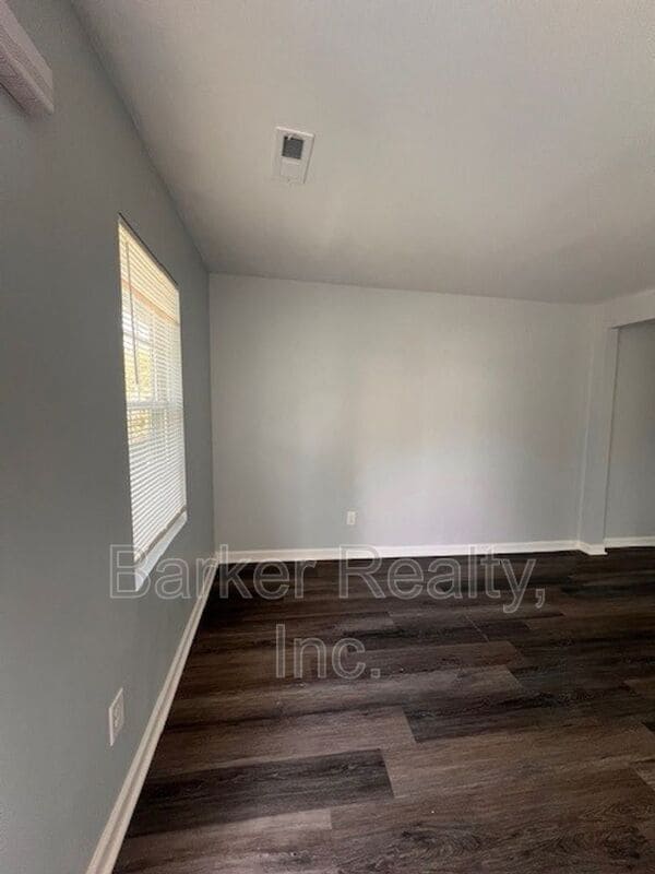 Building Photo - 1602-C Pender Street