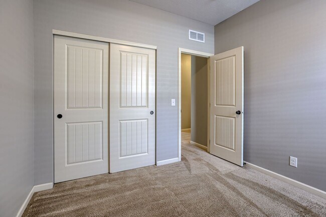 Building Photo - Spacious 4-Bedroom Near Lake Cunningham