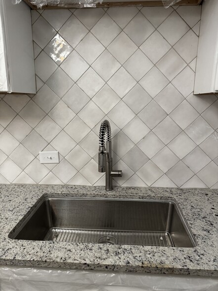 Building Photo - 111 N Winnetka Ave