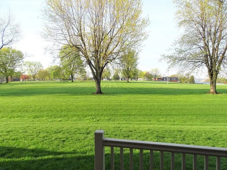 Building Photo - 185 Linda Sue Ln