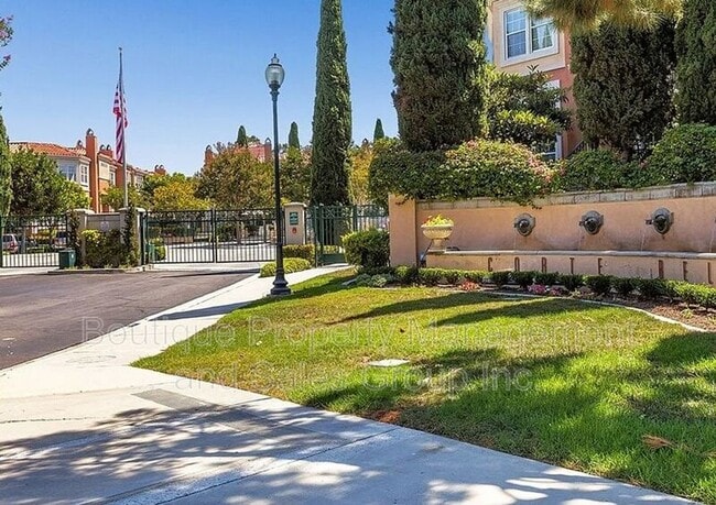 Building Photo - 20 Imperial Aisle