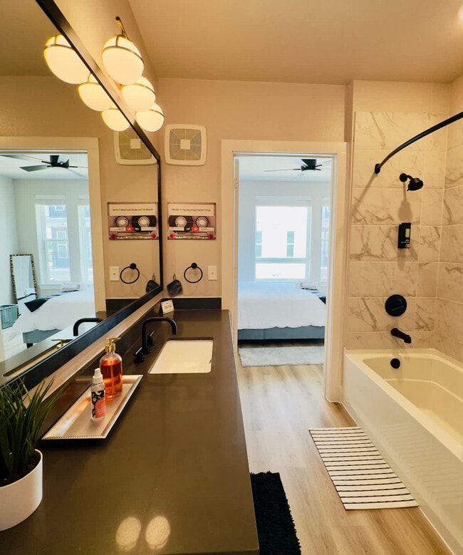 Building Photo - 12208 Tech Ridge Blvd