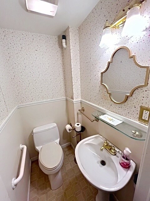 Building Photo - 2501 Euclid Heights Blvd