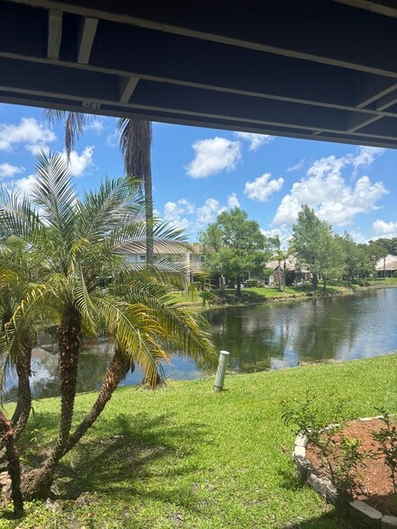 Building Photo - 4827 S Hemingway Cir
