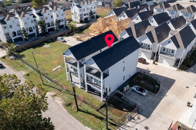 Building Photo - 1812 Palmetto Landing Dr