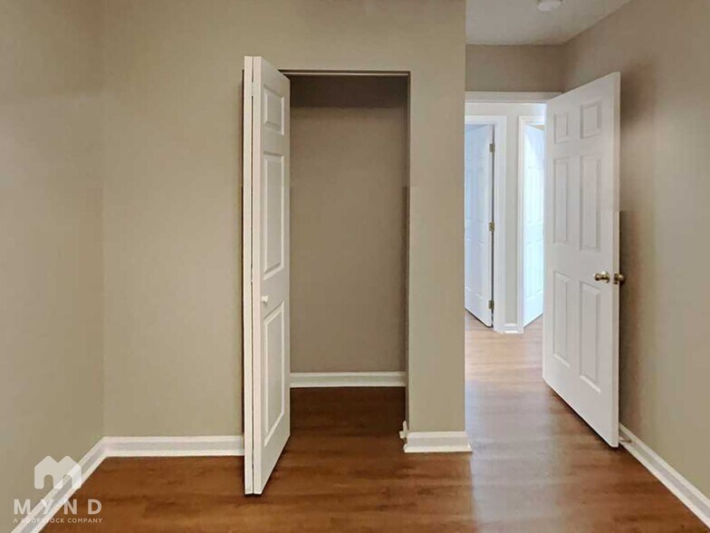 Building Photo - 103 Adlett Ln