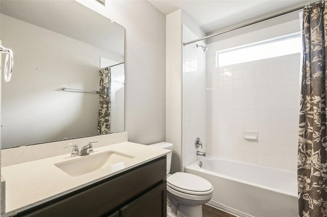 Building Photo - 201 Frederick Dr