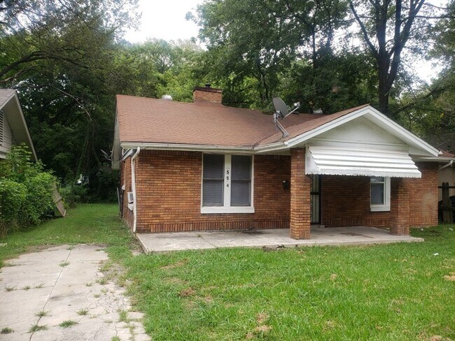 Primary Photo - 554 Josephine St