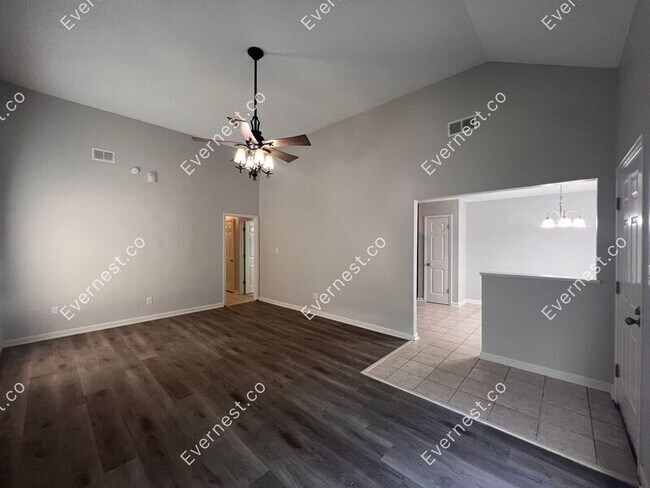 Building Photo - 7396 Overlook Dr