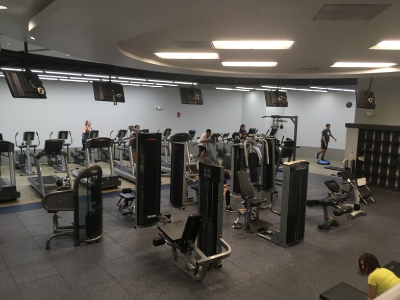 Building Photo - 1021 Arlington Blvd