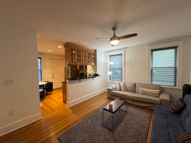 Building Photo - 4A Rockledge St