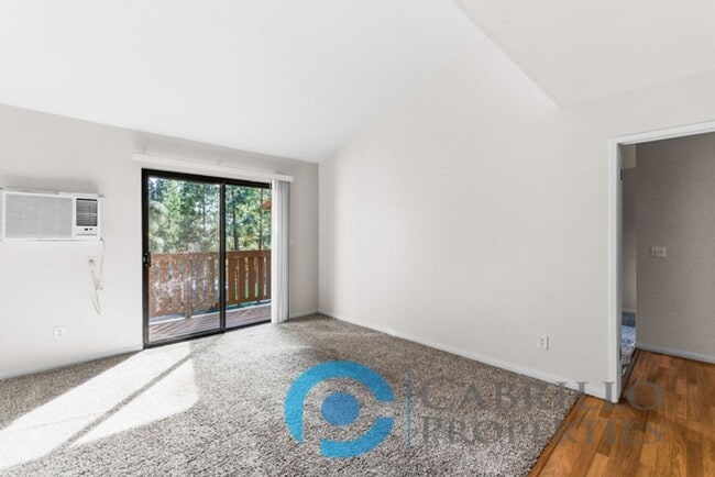 Building Photo - 1BD/1BA Private Balcony + Utilities Included | Prime Black Mountain Location