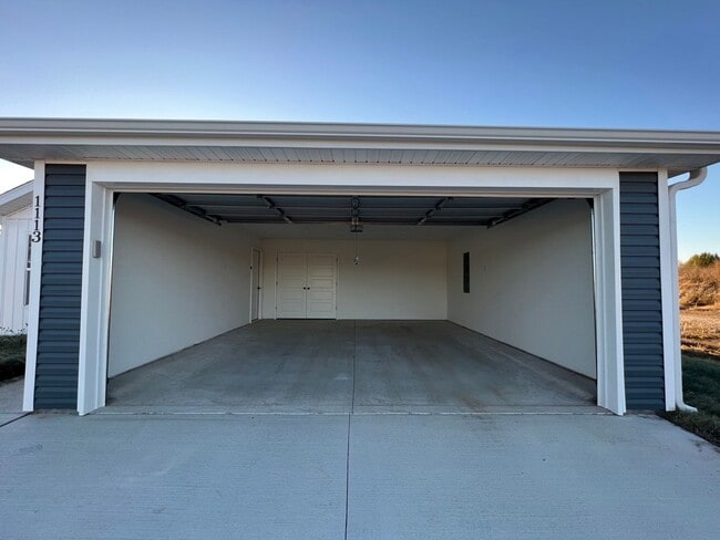 Building Photo - New Beginnings Start with AMRR: 3 Bedroom ready for move in!