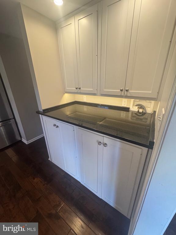 Building Photo - 2150 Harvest Dr