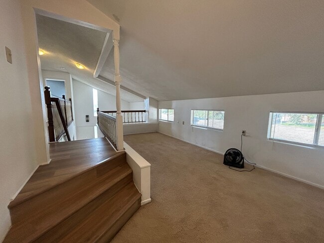 Building Photo - 5055 Pearblossom Dr