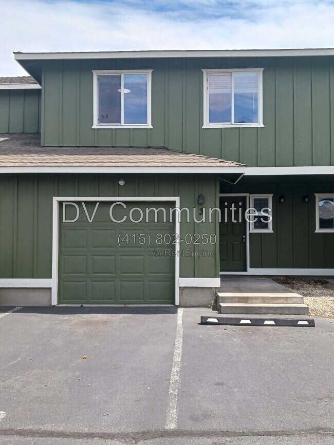 Building Photo - 2521 NW Cedar Ave