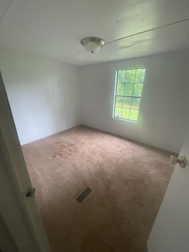 Building Photo - 255 Woodville Heights Cir