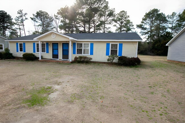 Building Photo - 614 Miller Ave