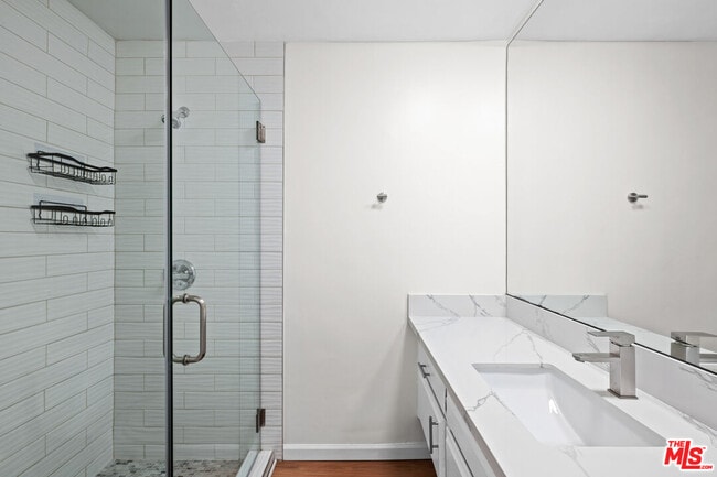 Building Photo - 1206 S Holt Ave