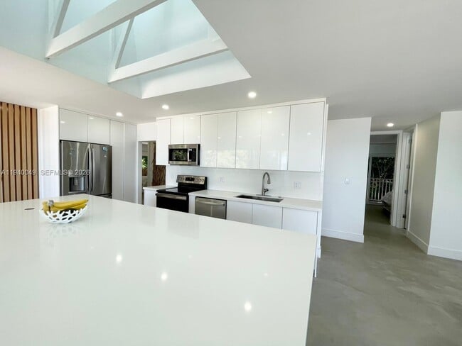 Building Photo - 96180 Overseas Hwy