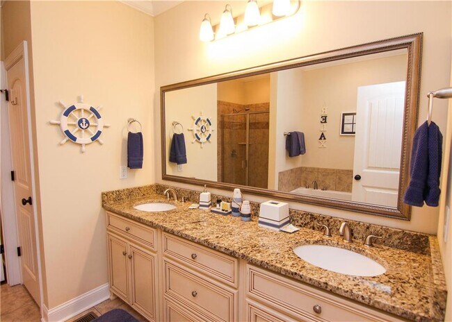 Building Photo - 1501 Reserve Ct