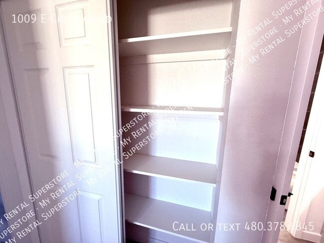 Building Photo - 1009 E Chipman Rd