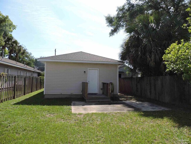 Building Photo - 1307 N 6th Ave