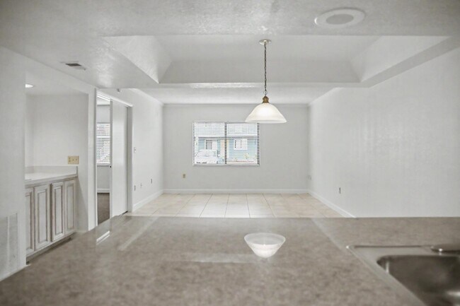 Building Photo - 2791 N Poinciana Blvd