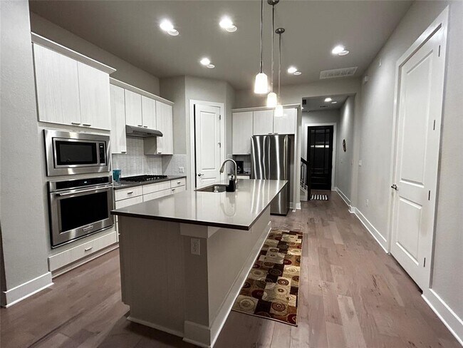 Building Photo - 1615 Woodwind Ln
