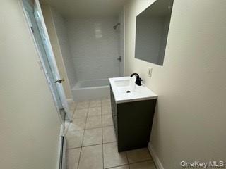 Building Photo - 390 Main St