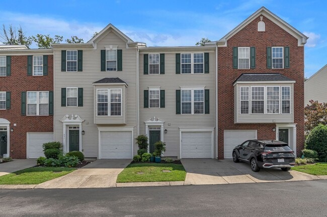 Building Photo - Spacious 2-Bedroom home in Prime West Nash...