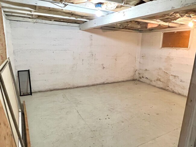 Building Photo - Charming Craftsman In The Heart Of Roseway Neighborhood