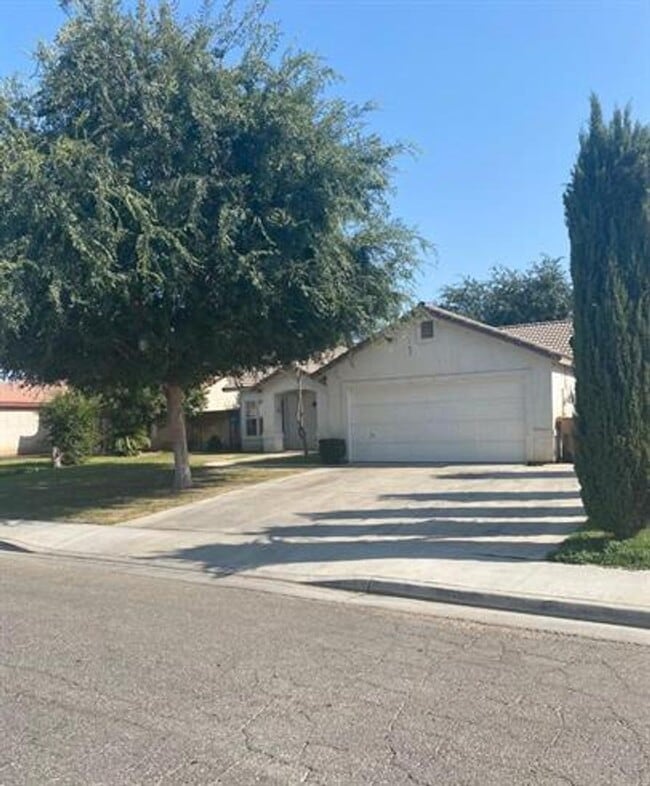 Building Photo - Cozy Home For Rent