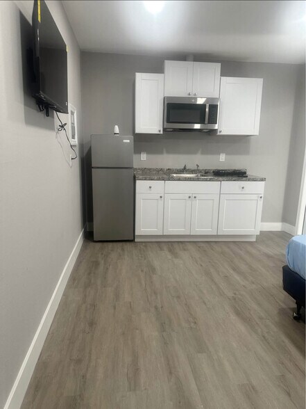 Building Photo - 12279 Florida Woods Ln