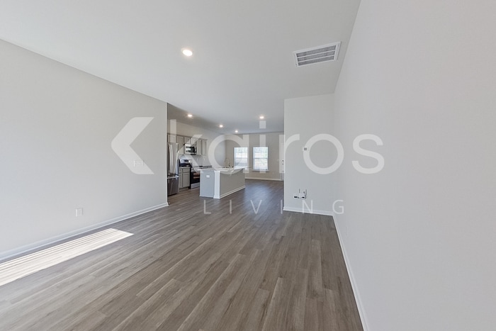 Building Photo - 2453 Banyan Cir