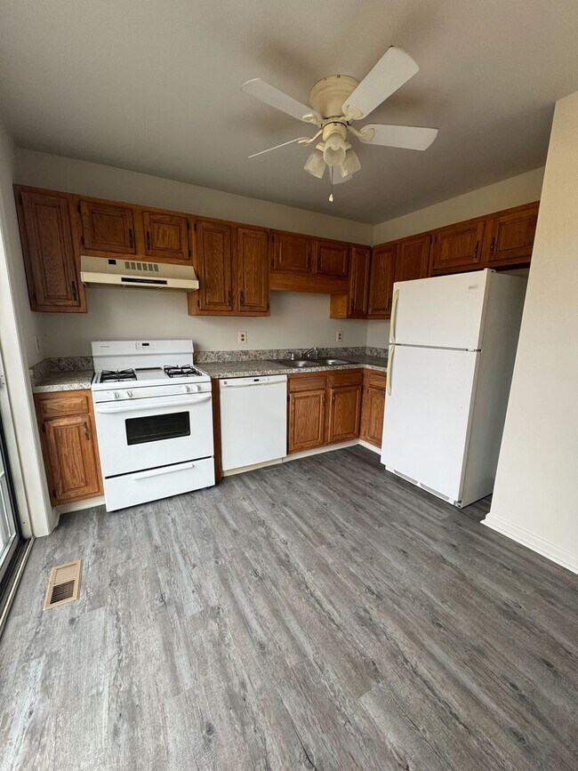 Building Photo - 2-bedroom, 1-bathroom home in East Petersburg, PA