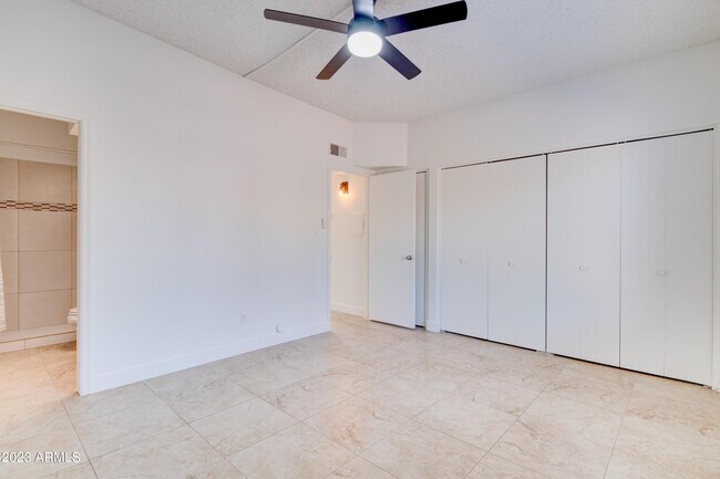 Building Photo - 1297 W 5th St