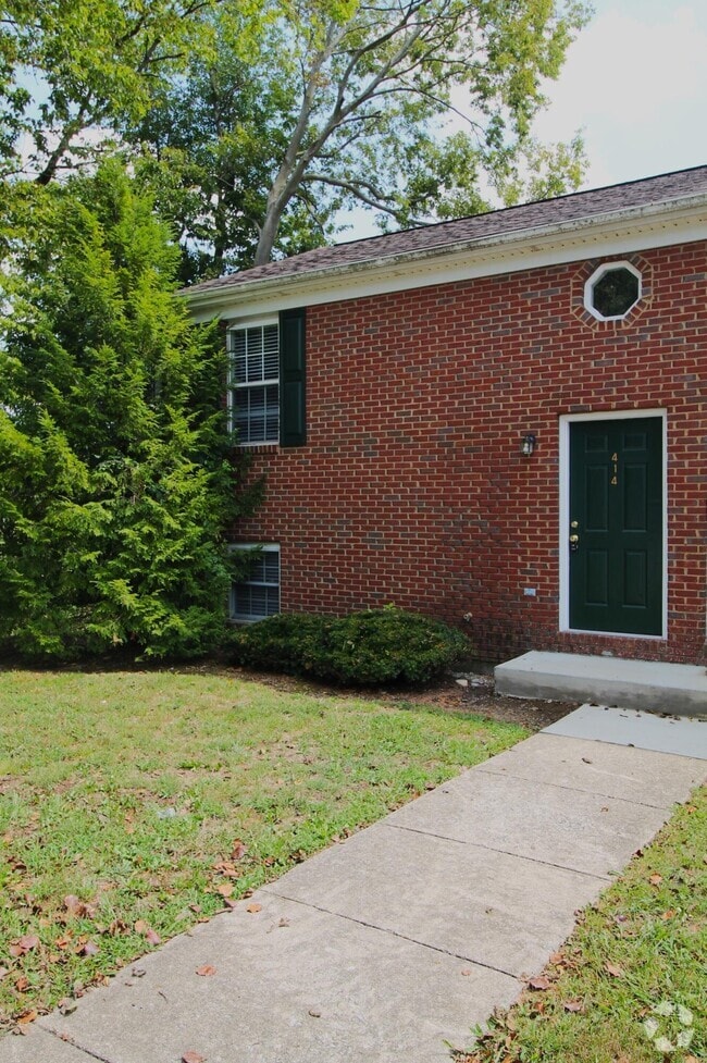Building Photo - 414 Lakeview Dr